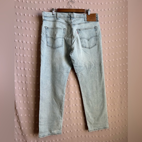 Levi’s Men’s 502 Taper Fit Jean Sz 38x30 Light Wash - Picture 2 of 4